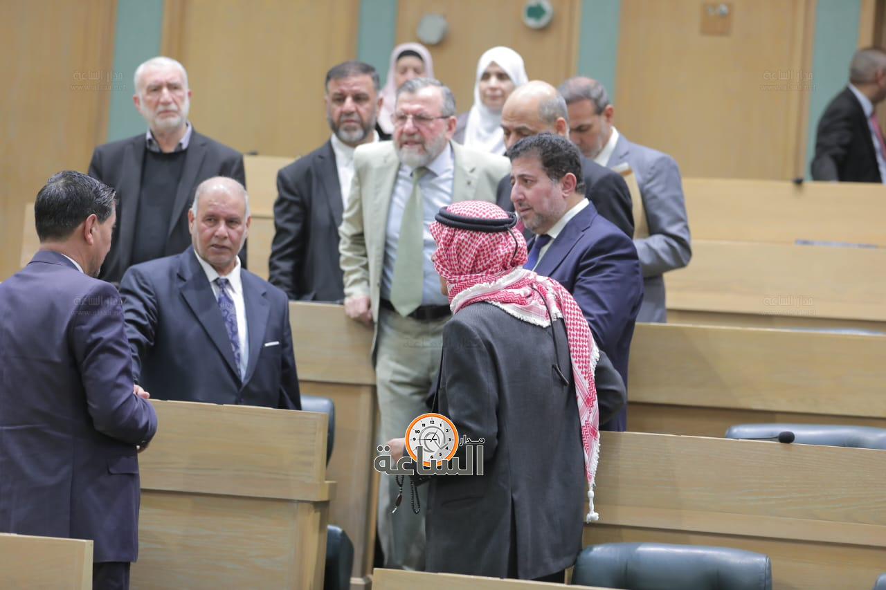 Madar Al-Saa Images 0.3059072916173302