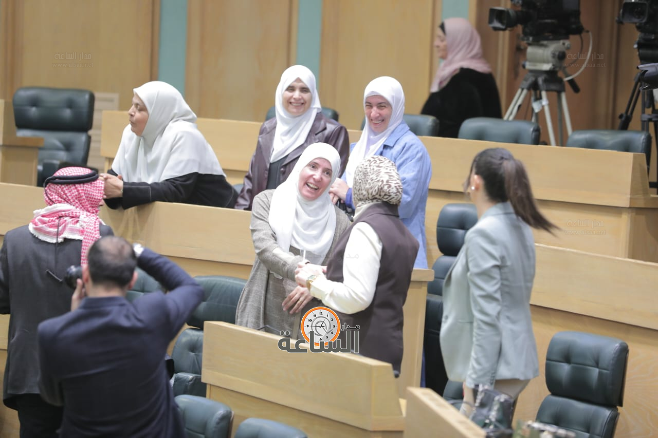 Madar Al-Saa Images 0.963763778711318