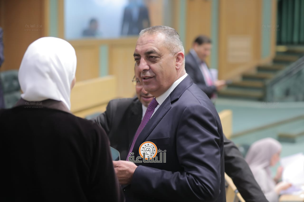 Madar Al-Saa Images 0.34754959958286835