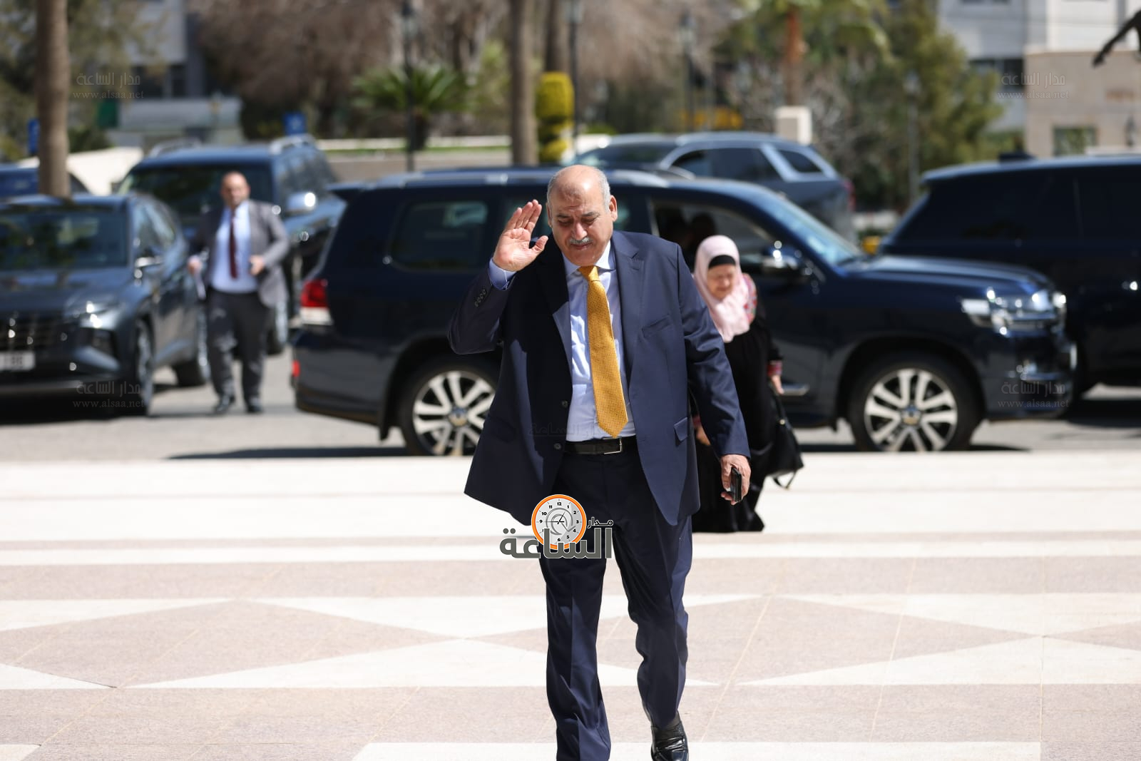 Madar Al-Saa Images 0.48589234664416225