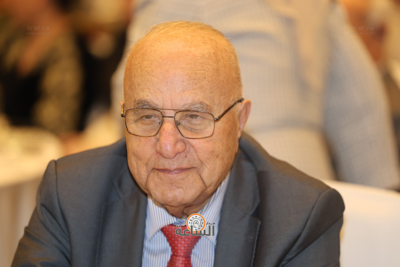 Madar Al-Saa Images 0.42458390221674347