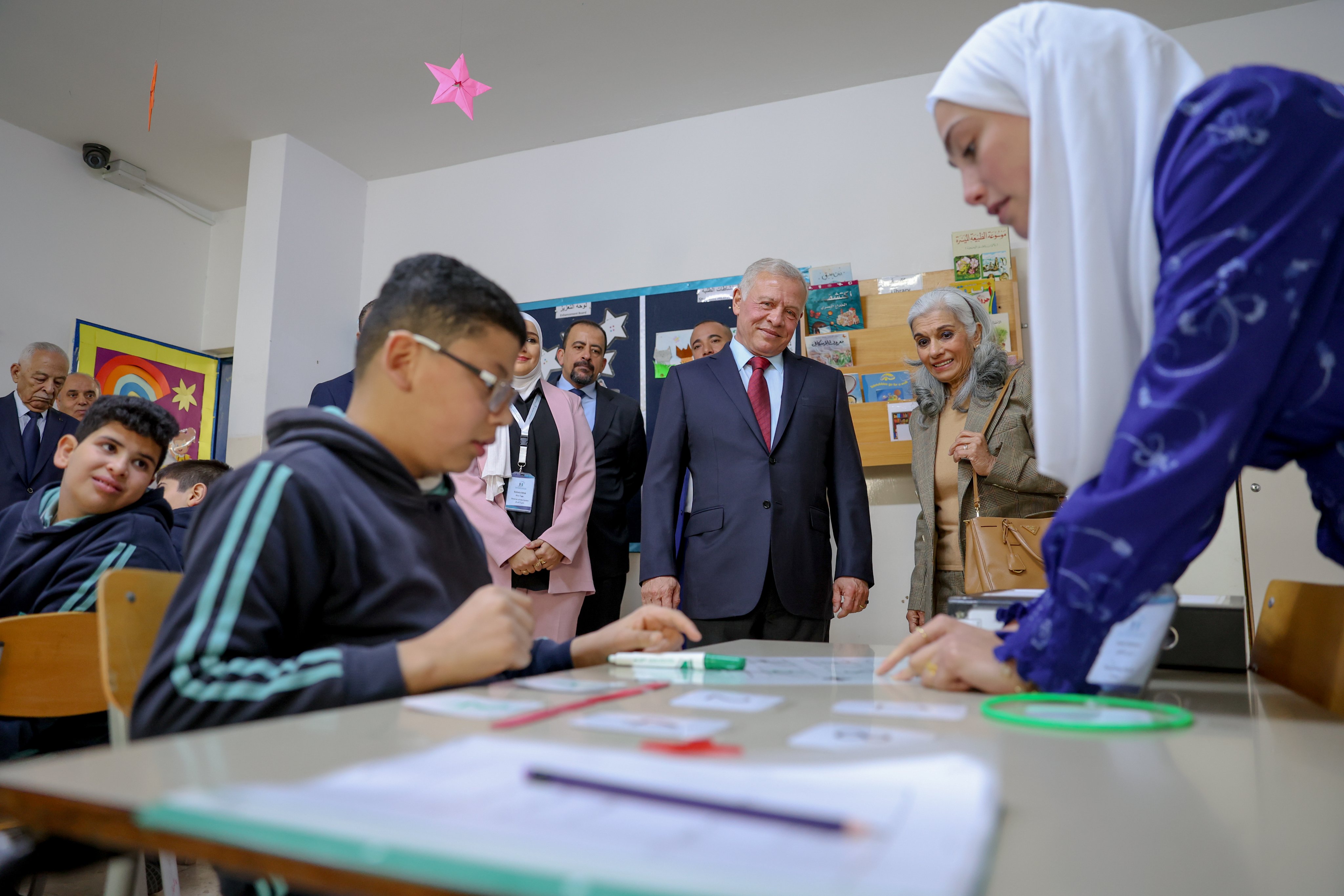 Madar Al-Saa Images 0.6911183408171642