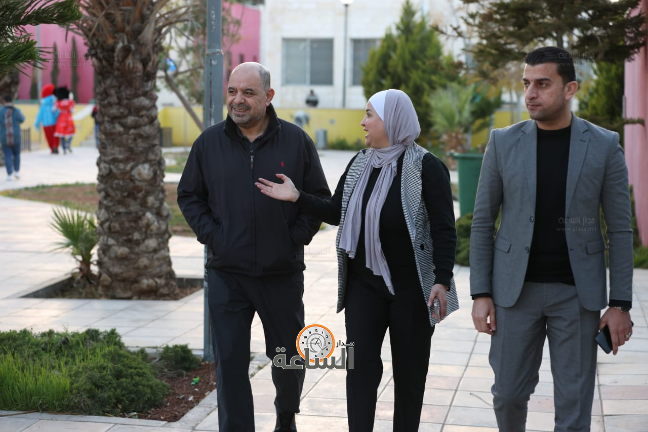 Madar Al-Saa Images 0.4962602601579955