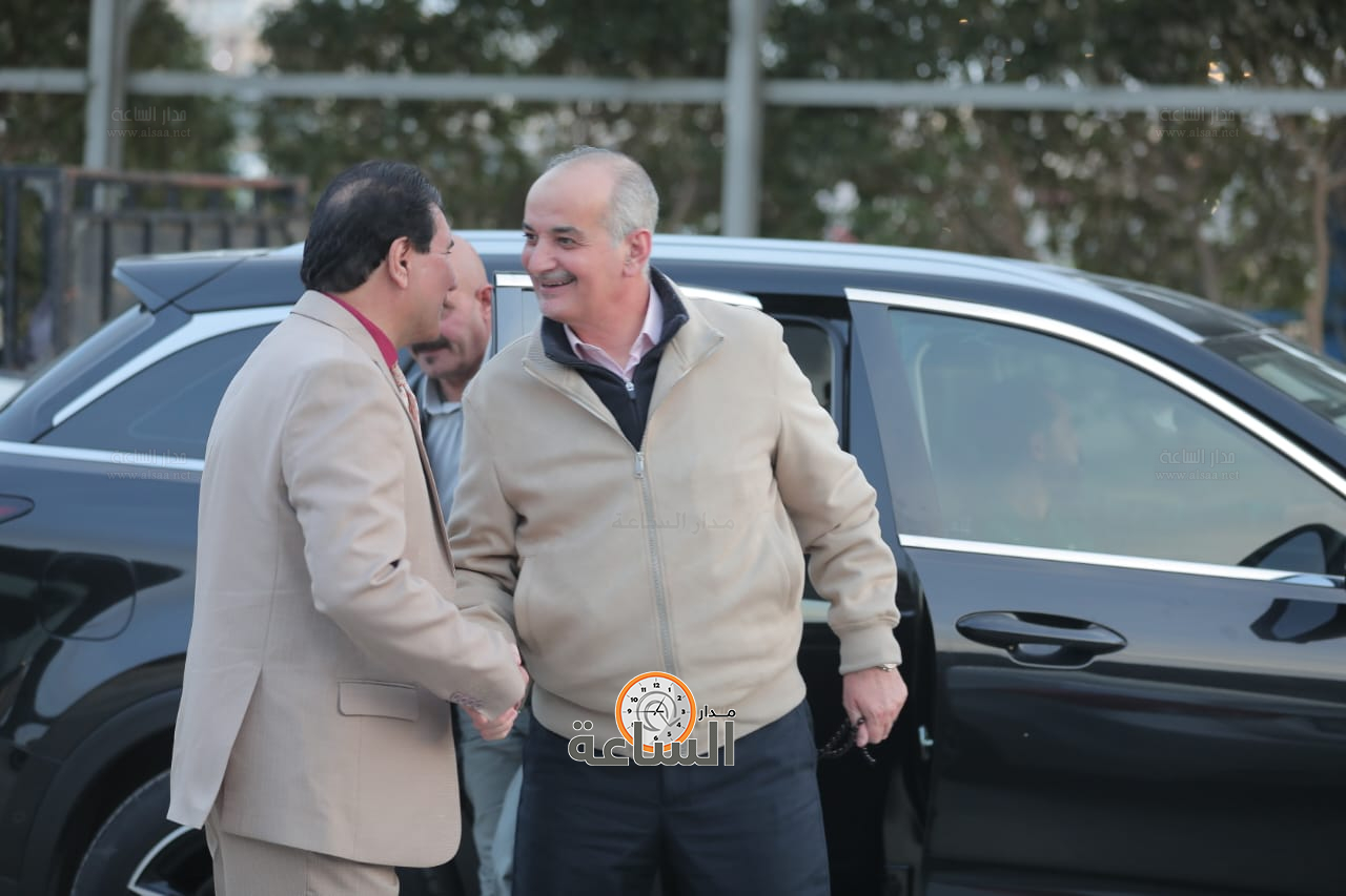 Madar Al-Saa Images 0.8105220298650575