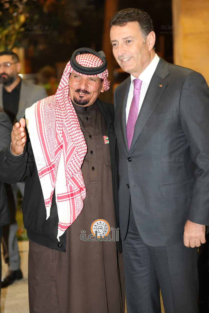 Madar Al-Saa Images 0.8849236956427999