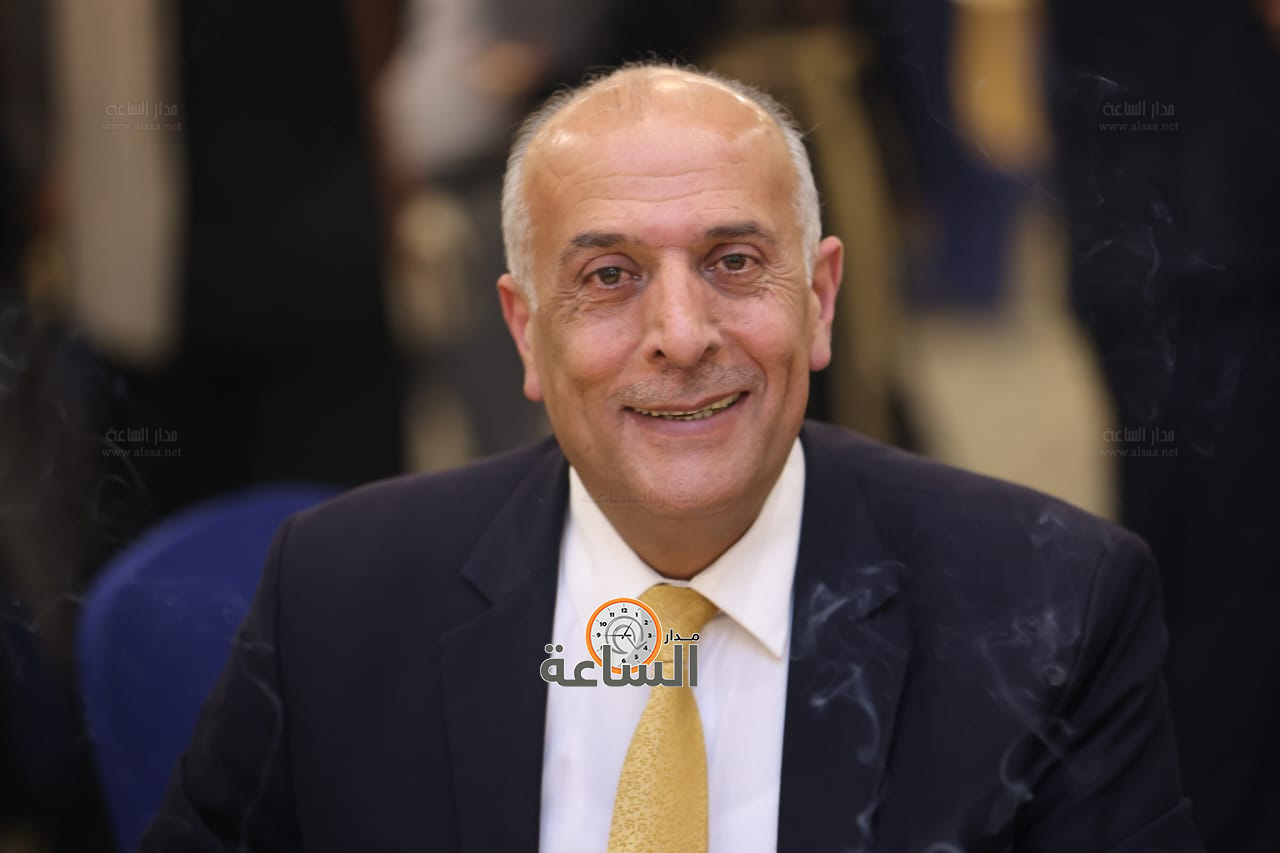 Madar Al-Saa Images 0.15918448001140173