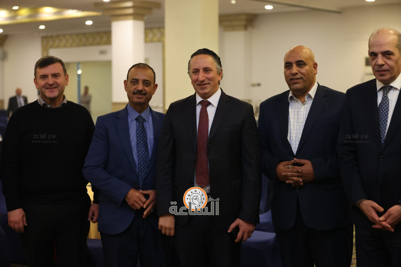 Madar Al-Saa Images 0.8579593486355575