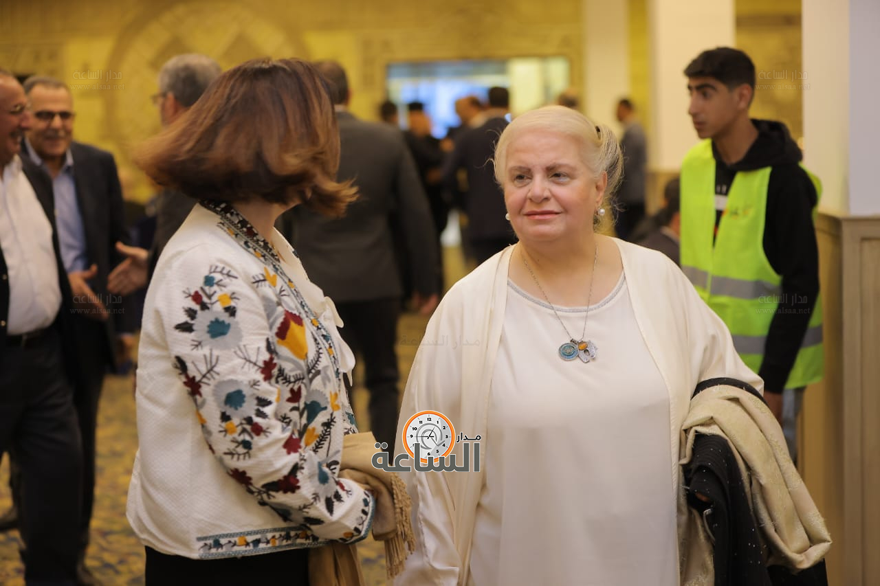 Madar Al-Saa Images 0.42957544876473297