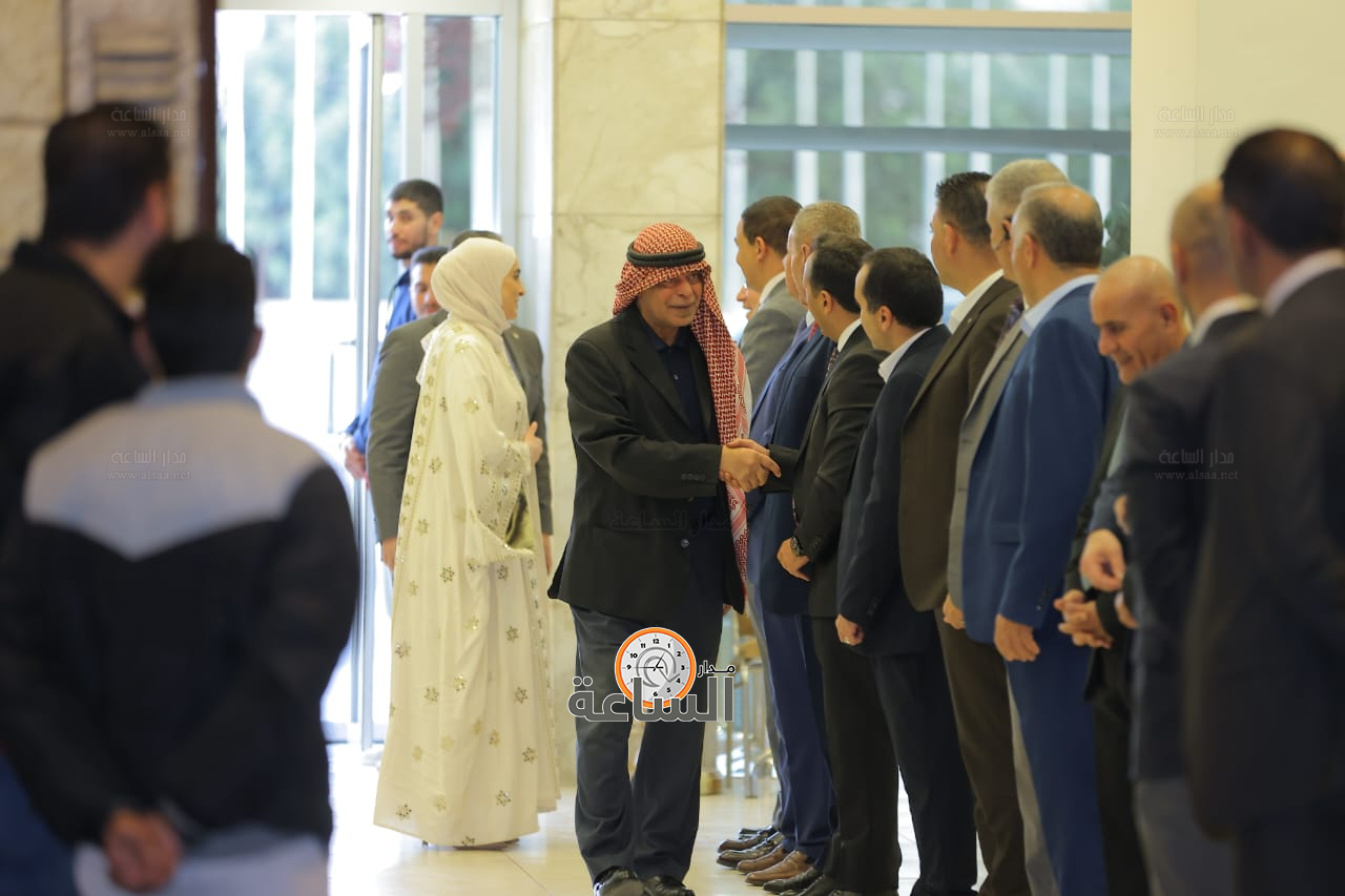 Madar Al-Saa Images 0.9589421010883001