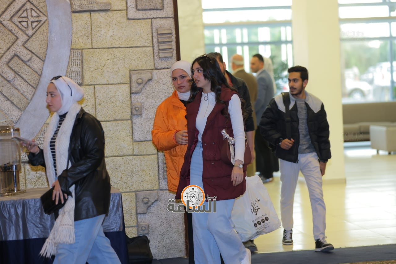 Madar Al-Saa Images 0.8312275411314365