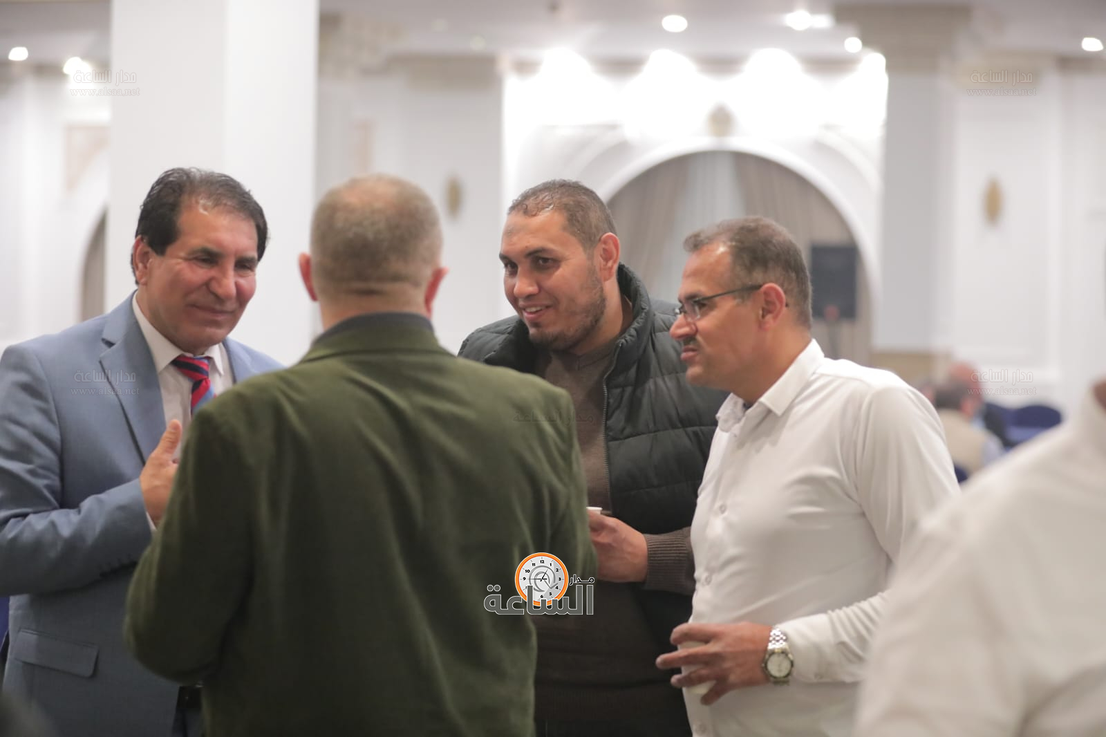 Madar Al-Saa Images 0.5219596578612213