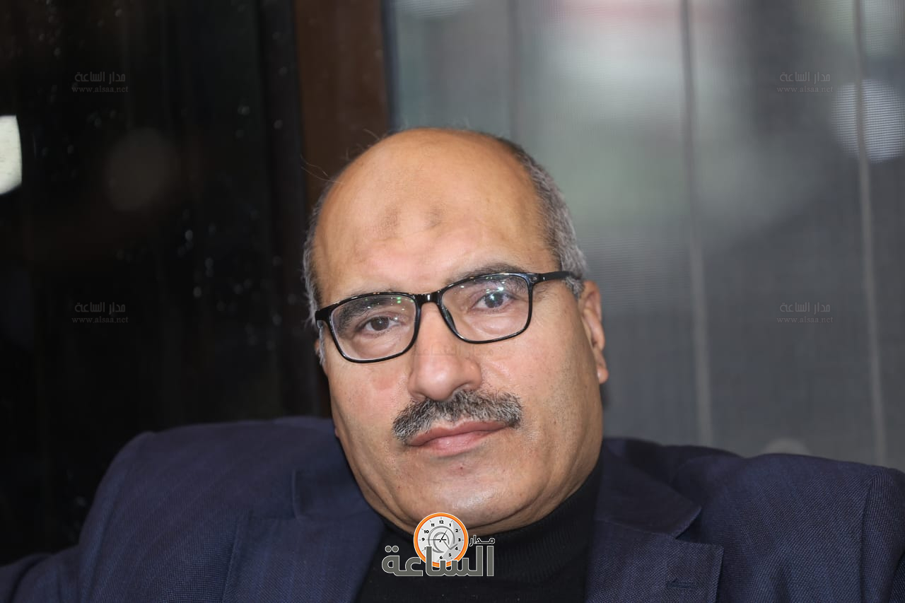 Madar Al-Saa Images 0.16685582042708558