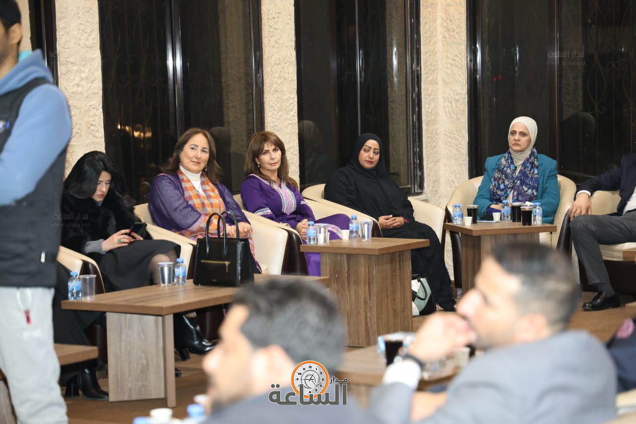 Madar Al-Saa Images 0.904849271972989