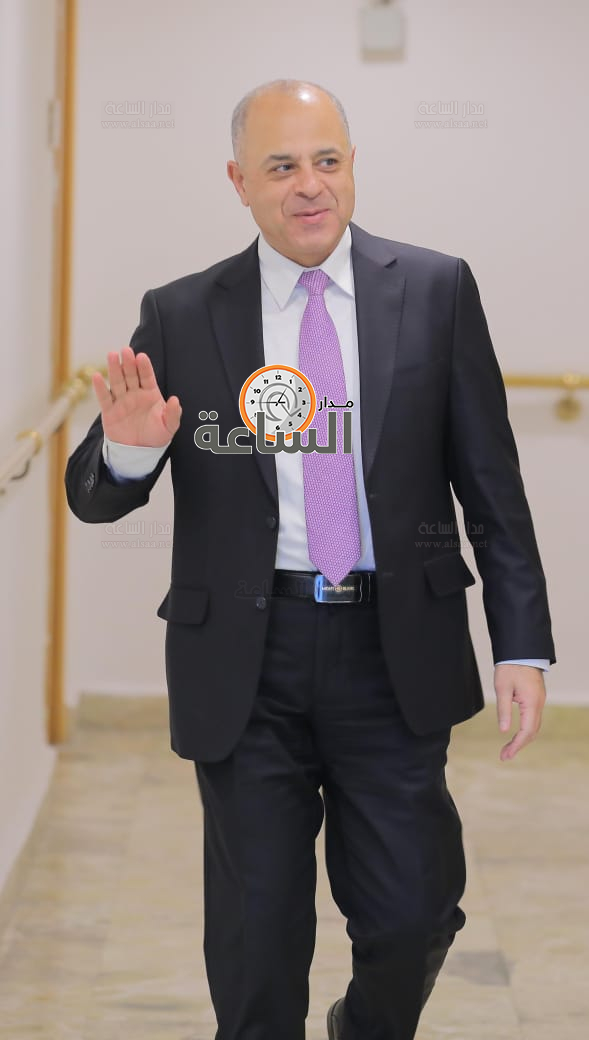 

&nbsp;وزير الدولة لتطوير القطاع العام خير ابو صعيليك&nbsp;

