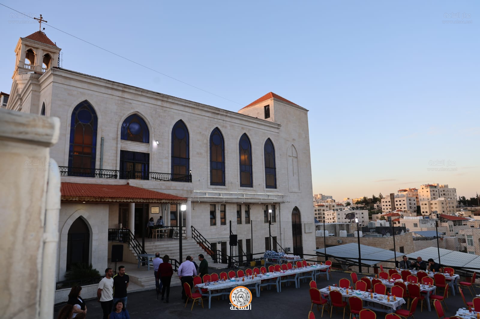 Madar Al-Saa Images 0.7122452262070844