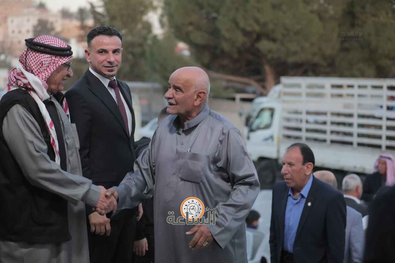 Madar Al-Saa Images 0.9202382058339709