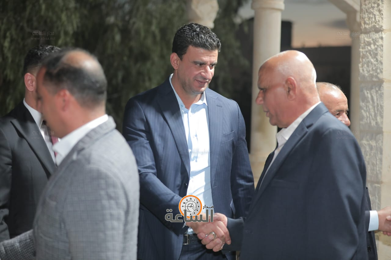 Madar Al-Saa Images 0.12342548583172452