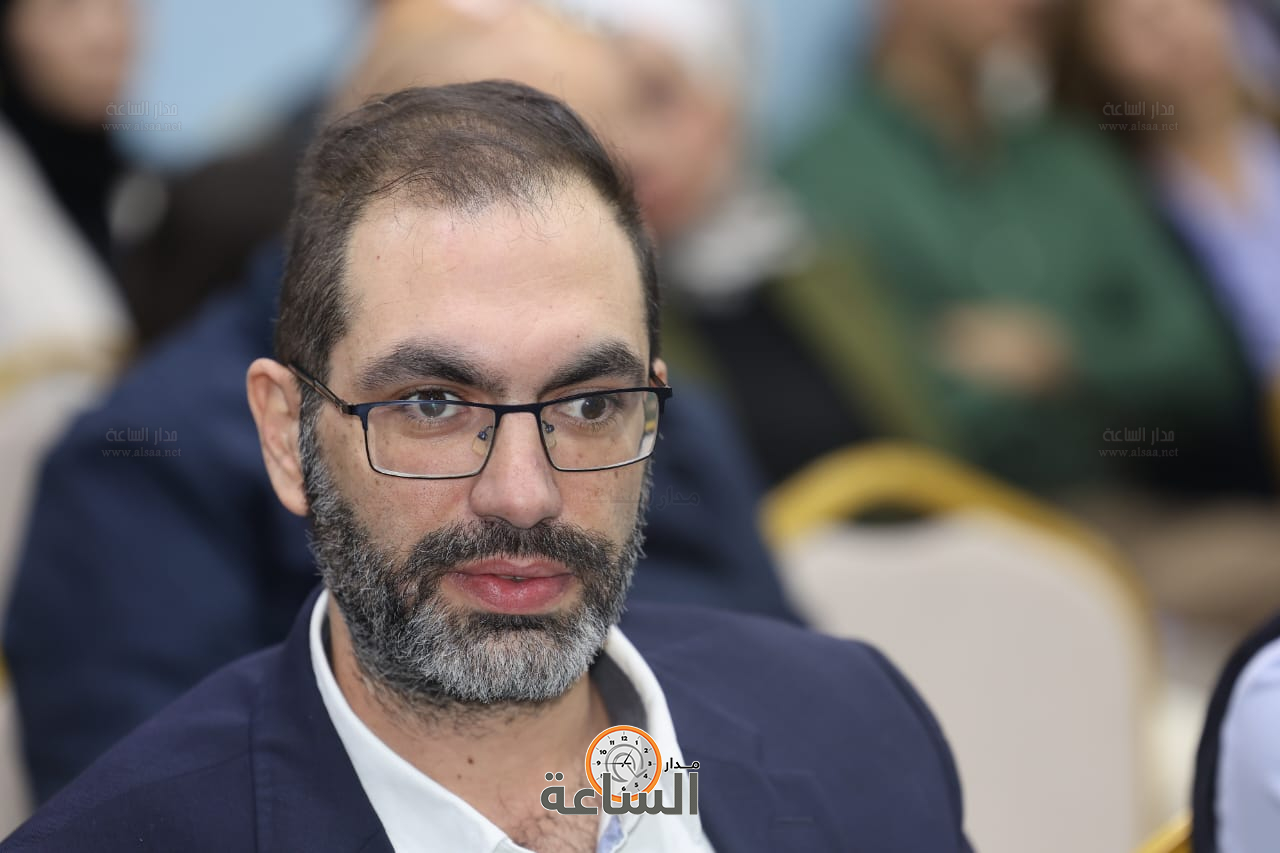 Madar Al-Saa Images 0.9915179161119869