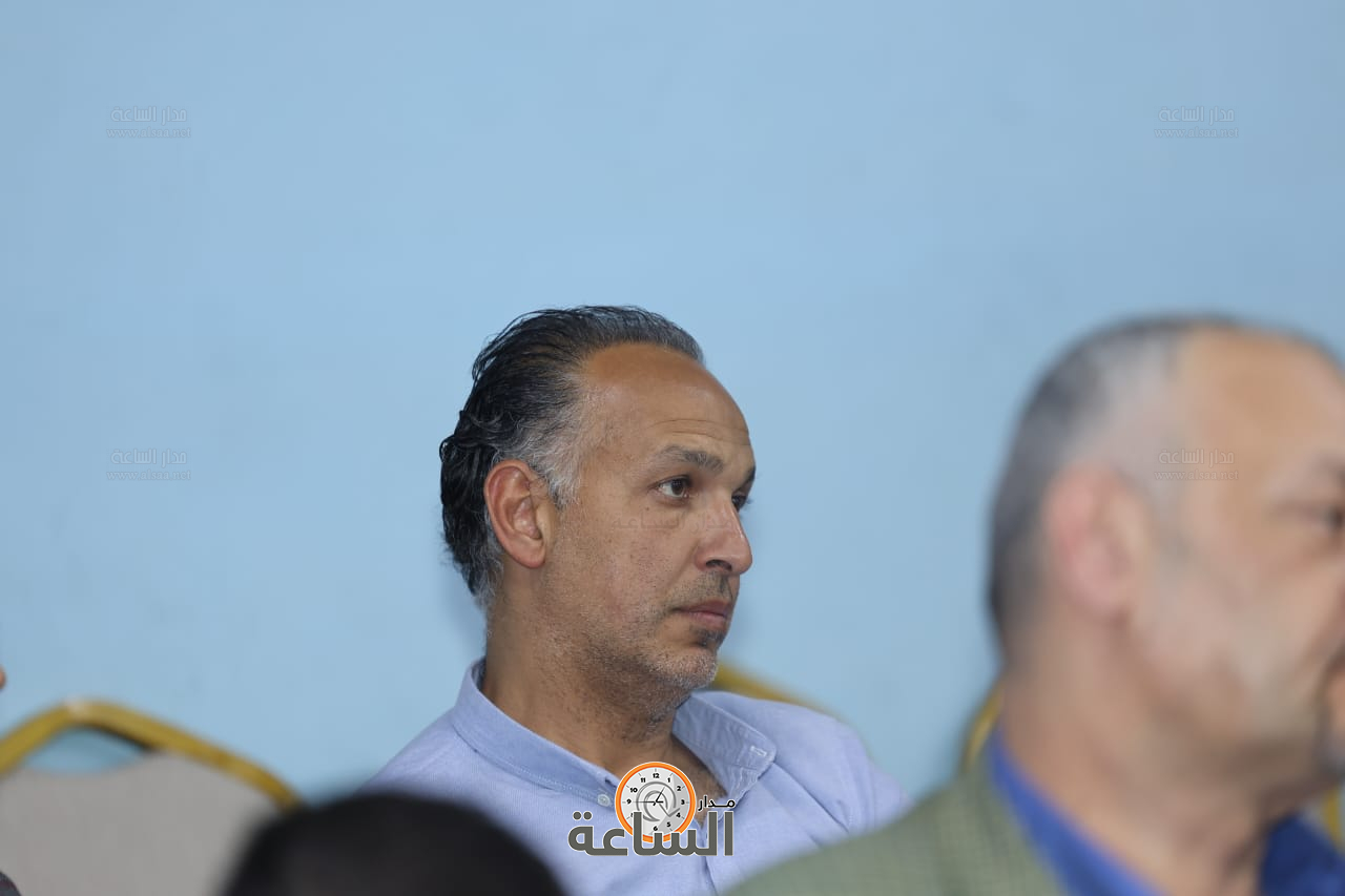 Madar Al-Saa Images 0.3203753123639217