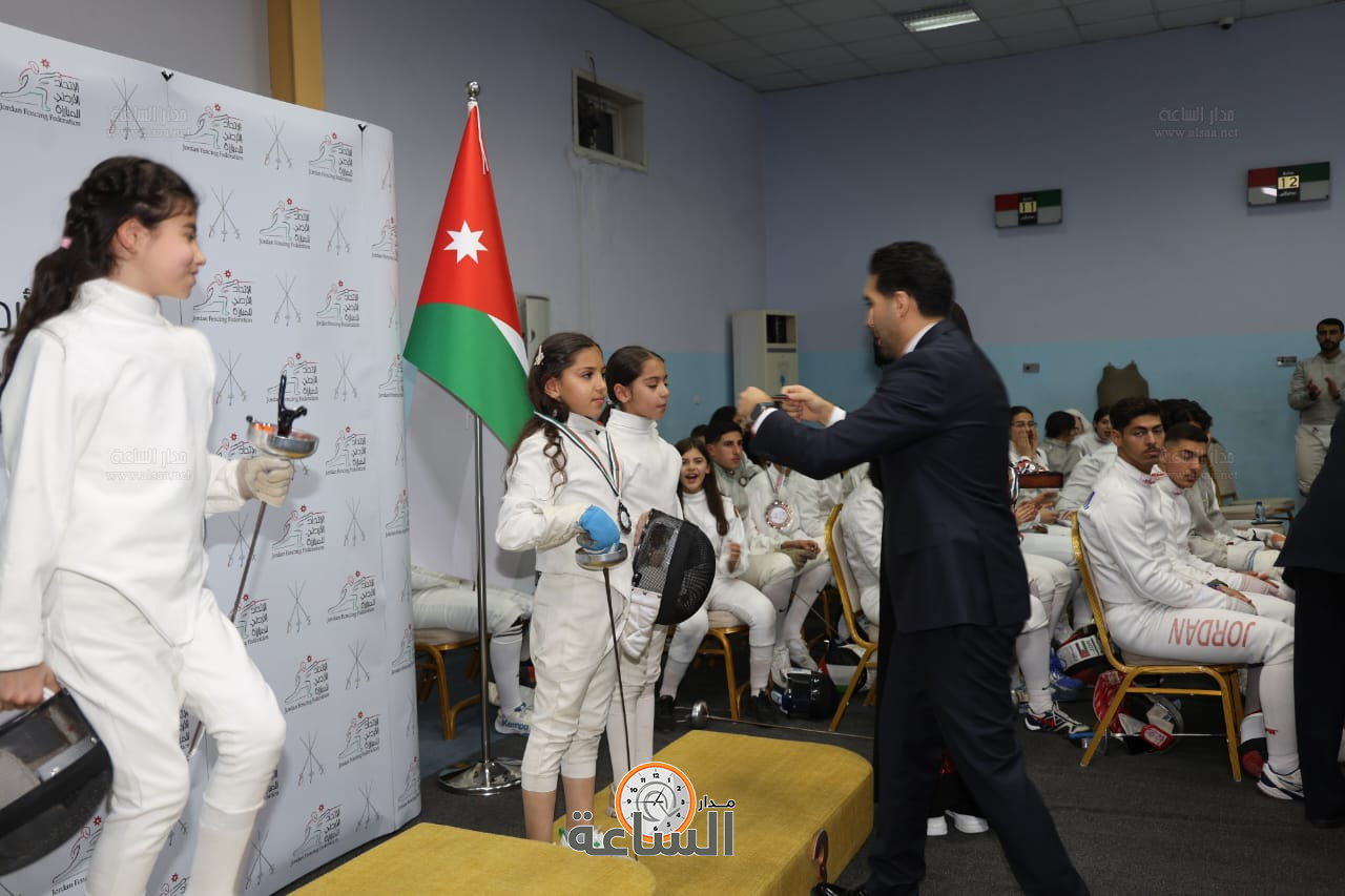 Madar Al-Saa Images 0.5992221857466167