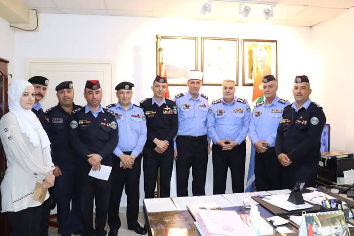 Madar Al-Saa Images 0.4811191486756372