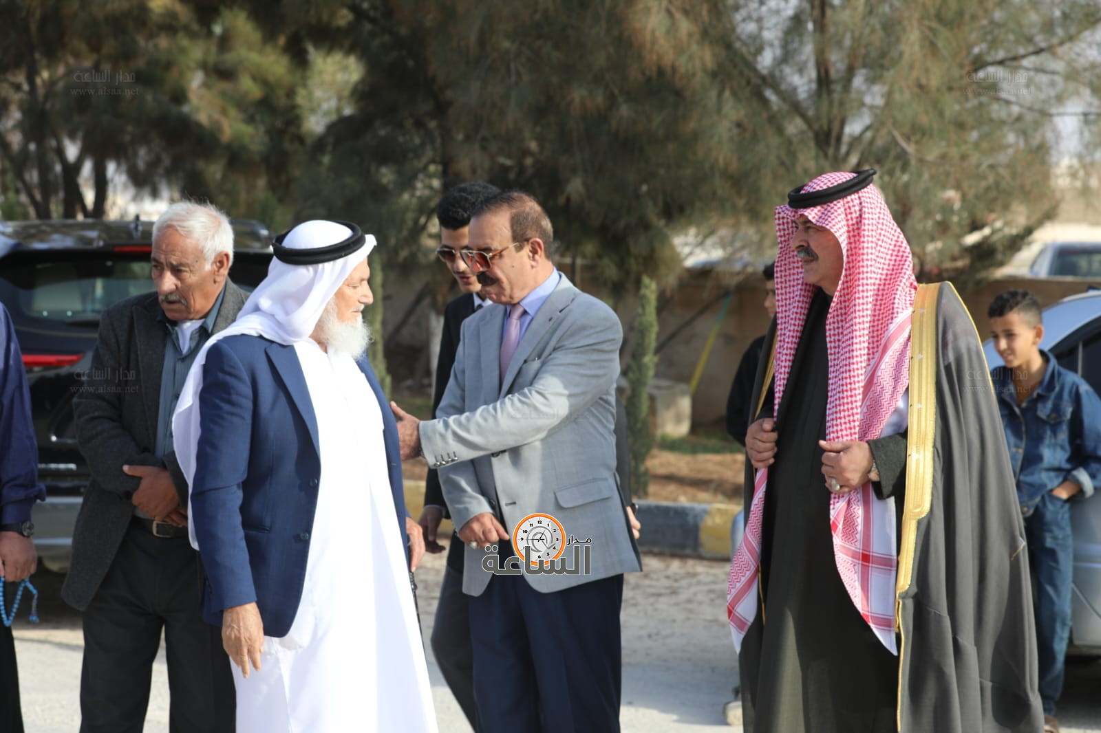 Madar Al-Saa Images 0.9643102326699096