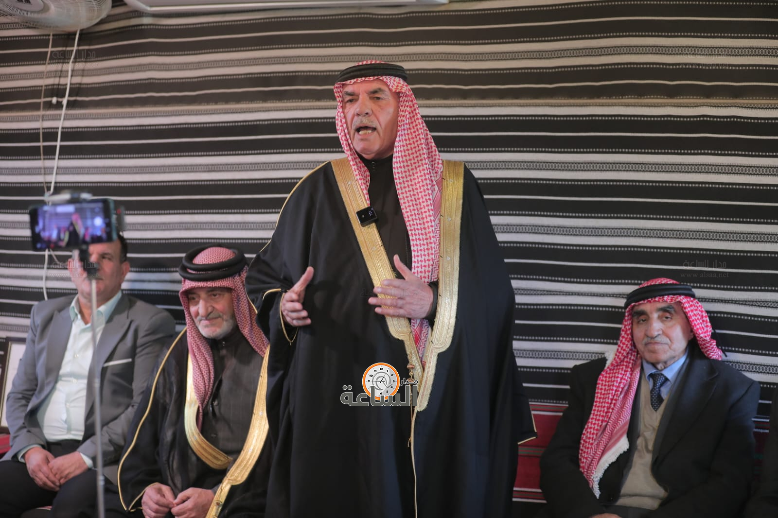 Madar Al-Saa Images 0.8942425381314865