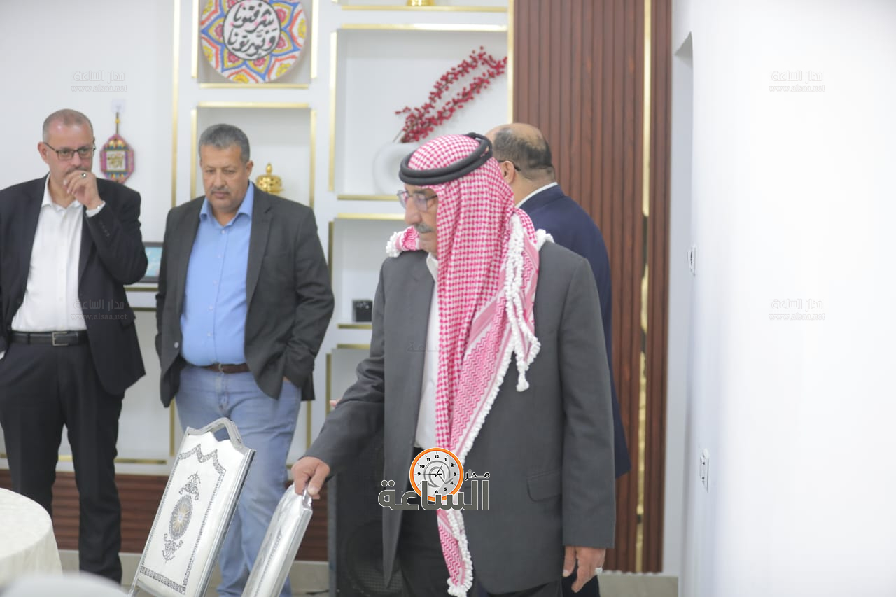 Madar Al-Saa Images 0.31037031003102644