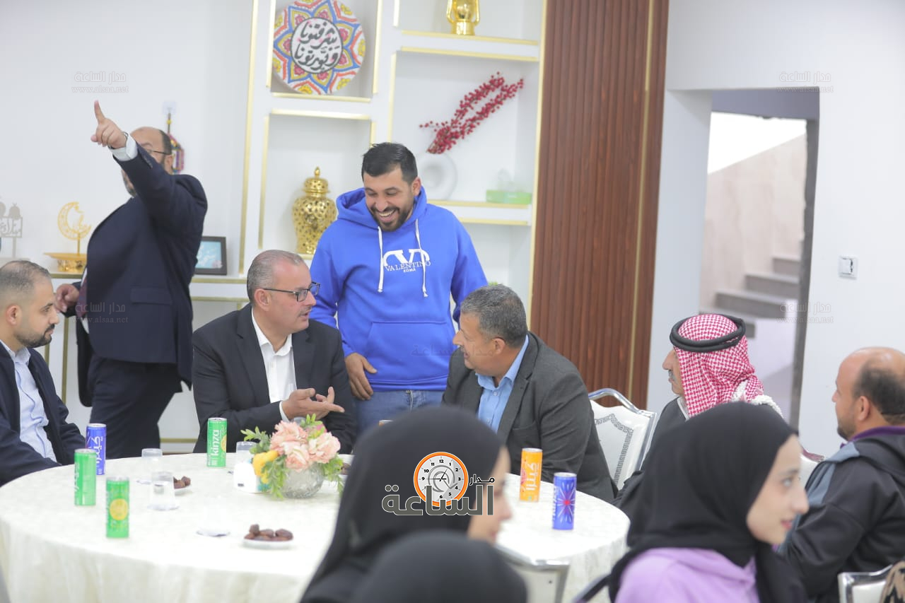 Madar Al-Saa Images 0.40414776287285004