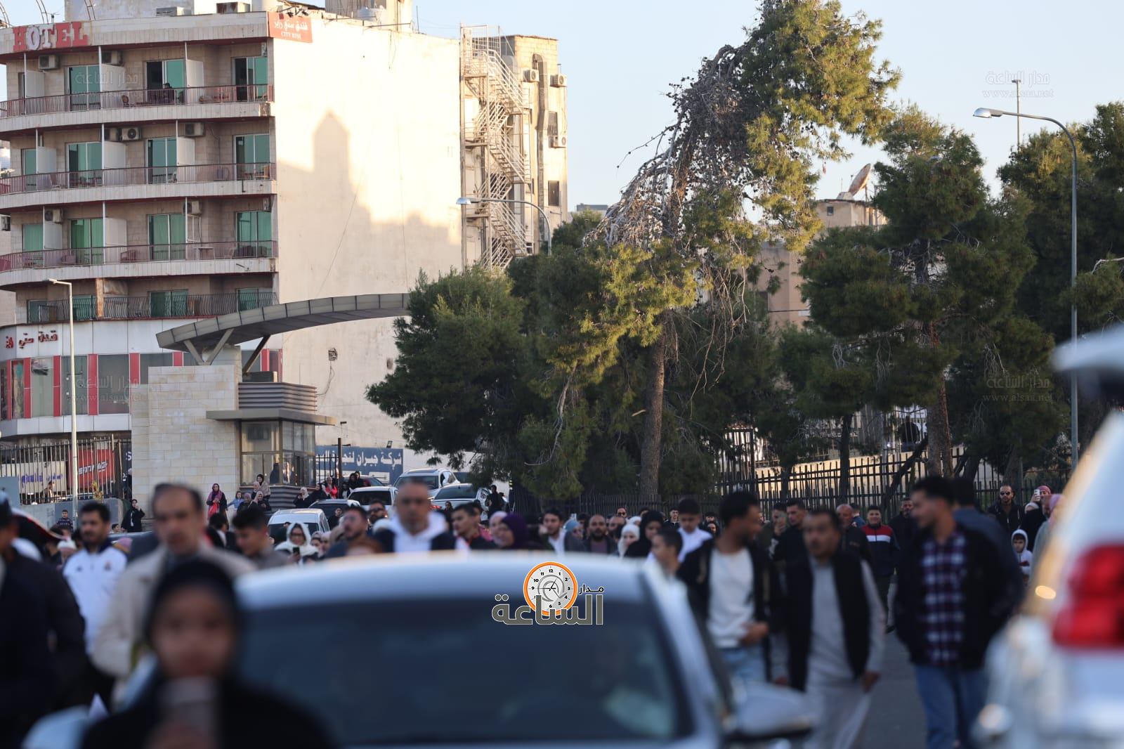 Madar Al-Saa Images 0.948732993010214