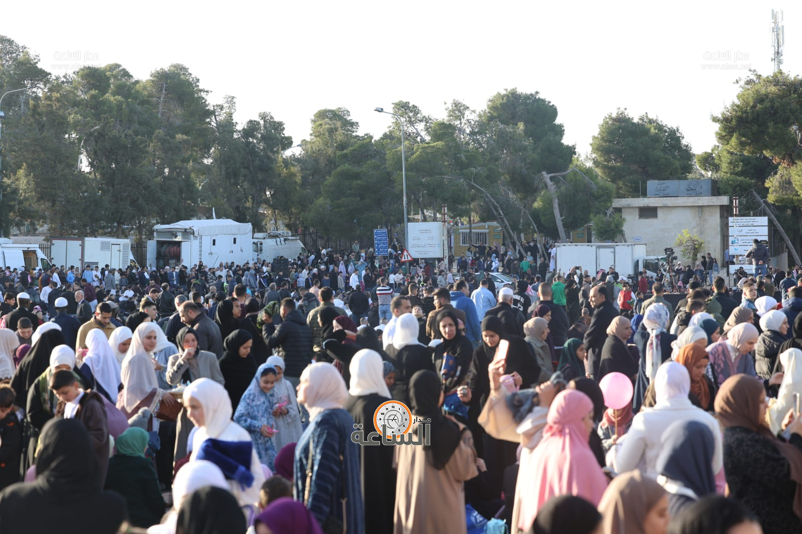 Madar Al-Saa Images 0.7507681644470285