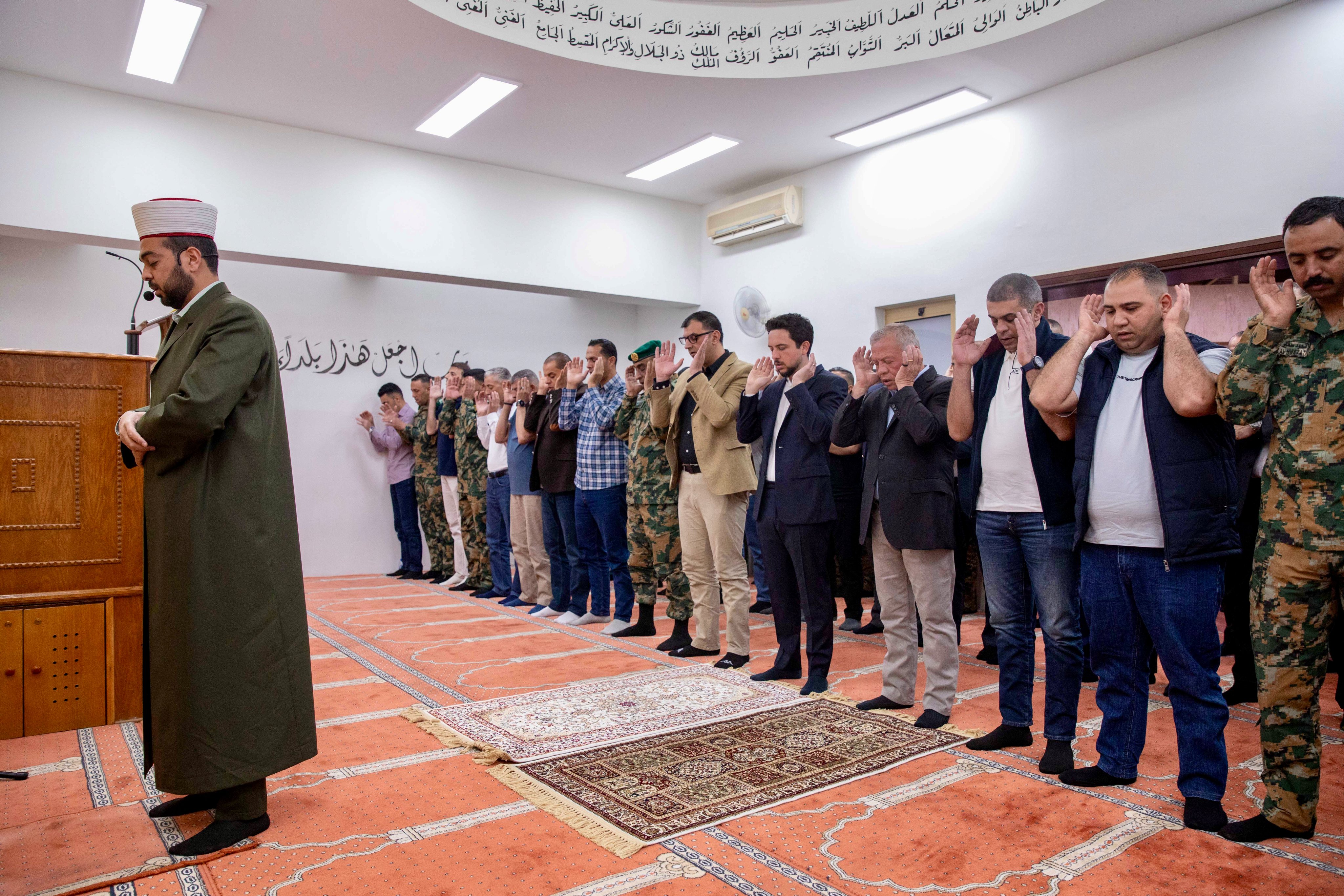 Madar Al-Saa Images 0.10465303302740137