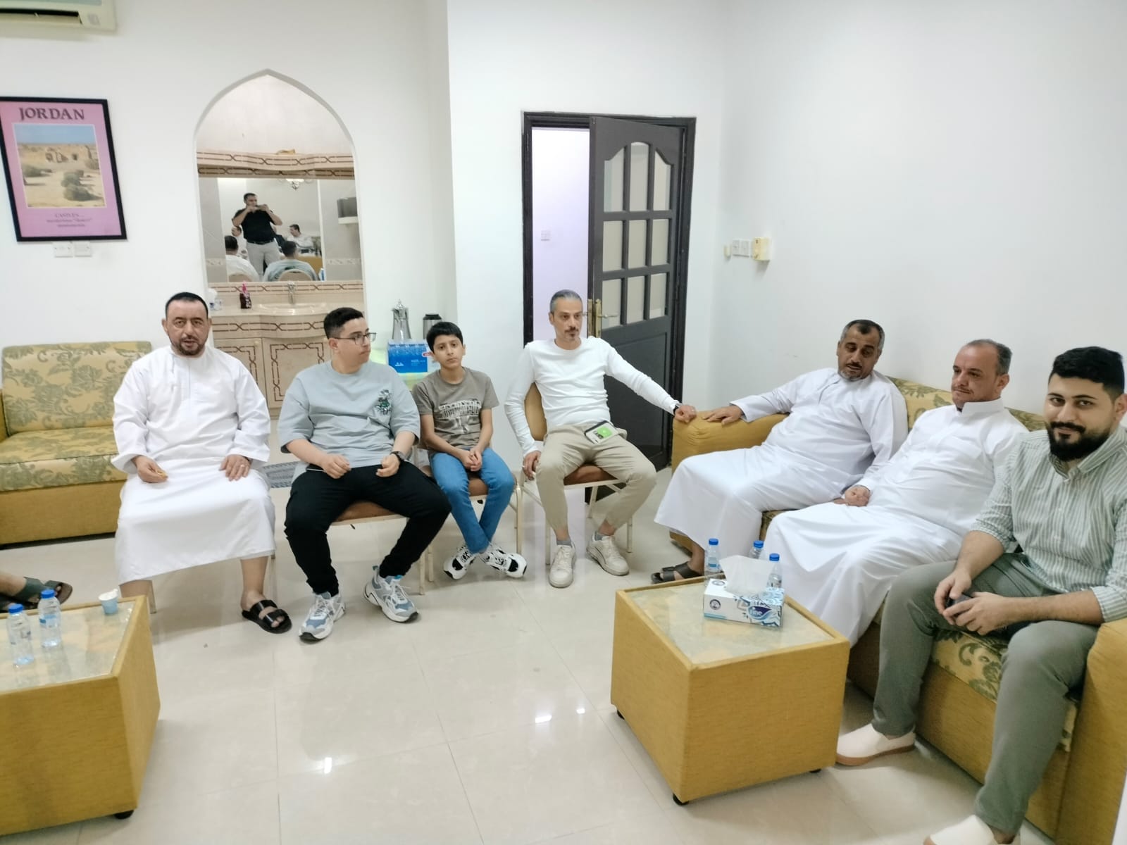 Madar Al-Saa Images 0.09440566508956372