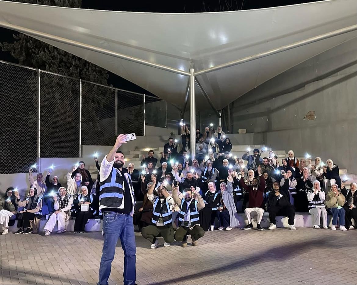 Madar Al-Saa Images 0.8334851457854209