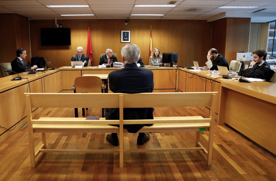 Madar Al-Saa Images 0.4122806648151016