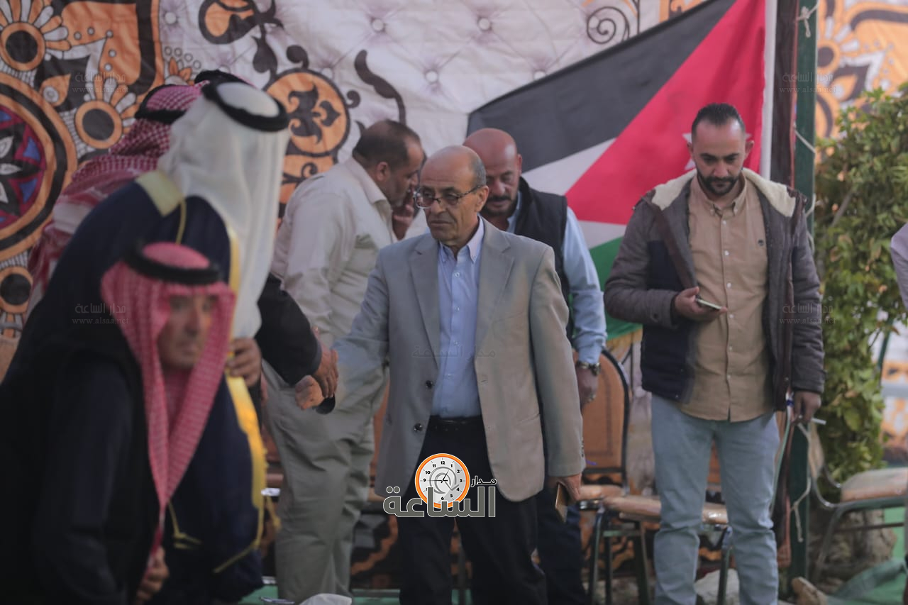 Madar Al-Saa Images 0.4399325545036932