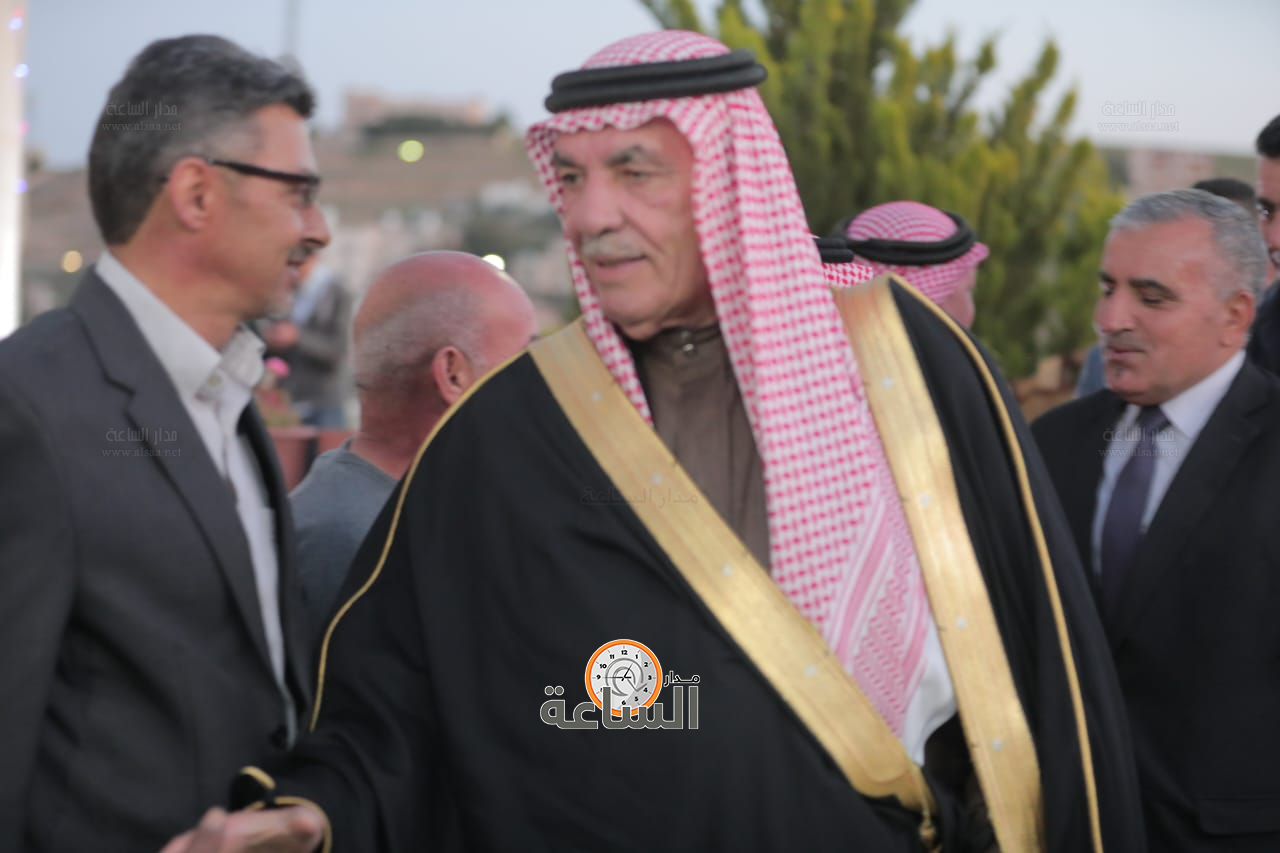 Madar Al-Saa Images 0.7226758227173498