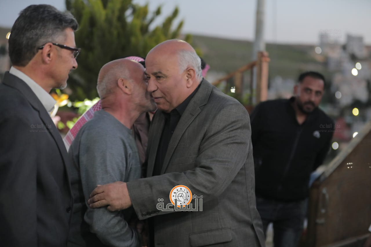 Madar Al-Saa Images 0.33704252212284436