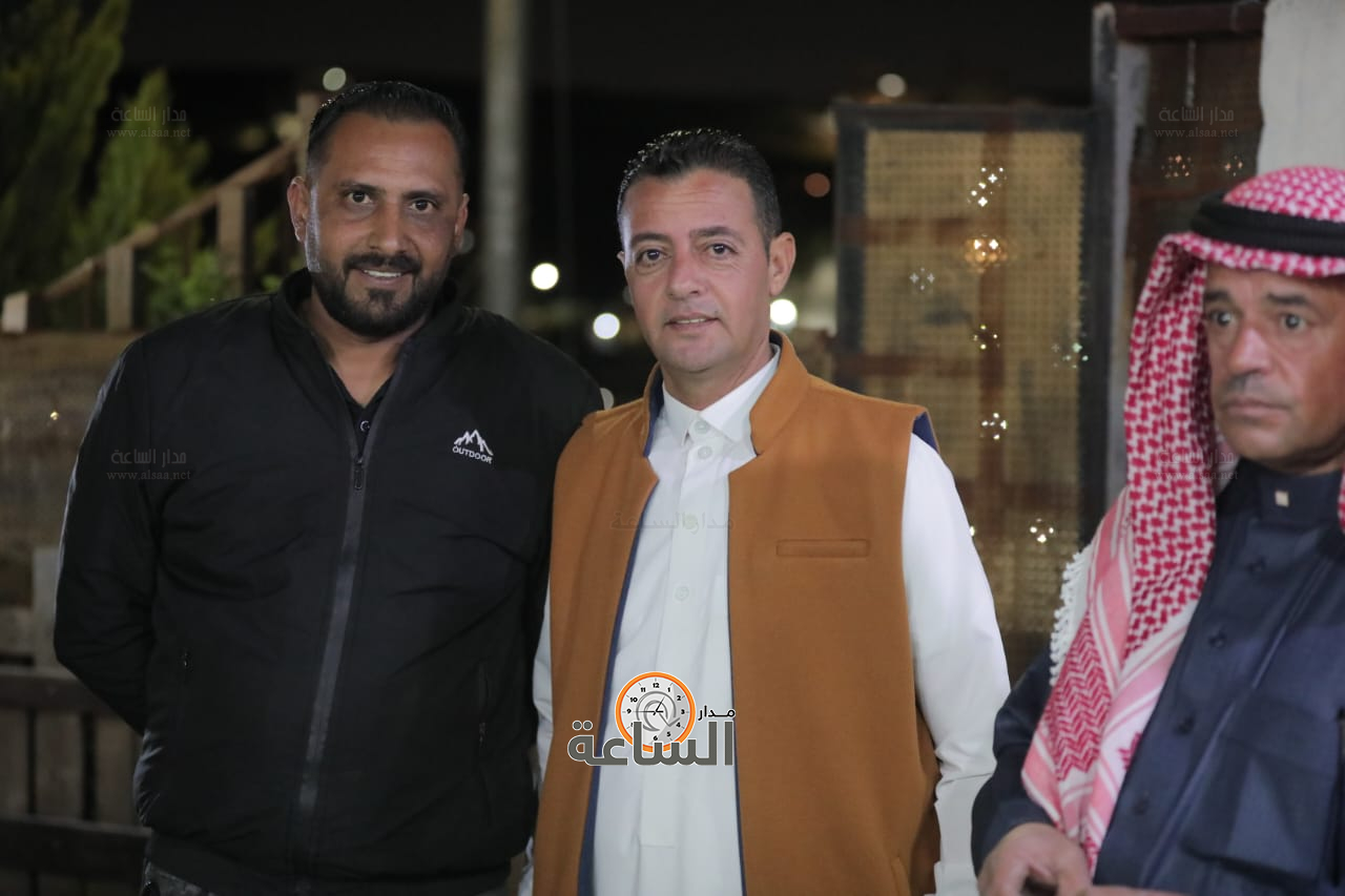 Madar Al-Saa Images 0.49921003902536154