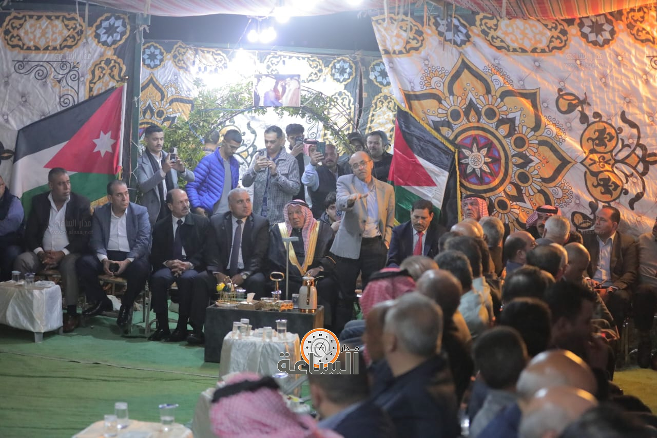 Madar Al-Saa Images 0.19173792229837483