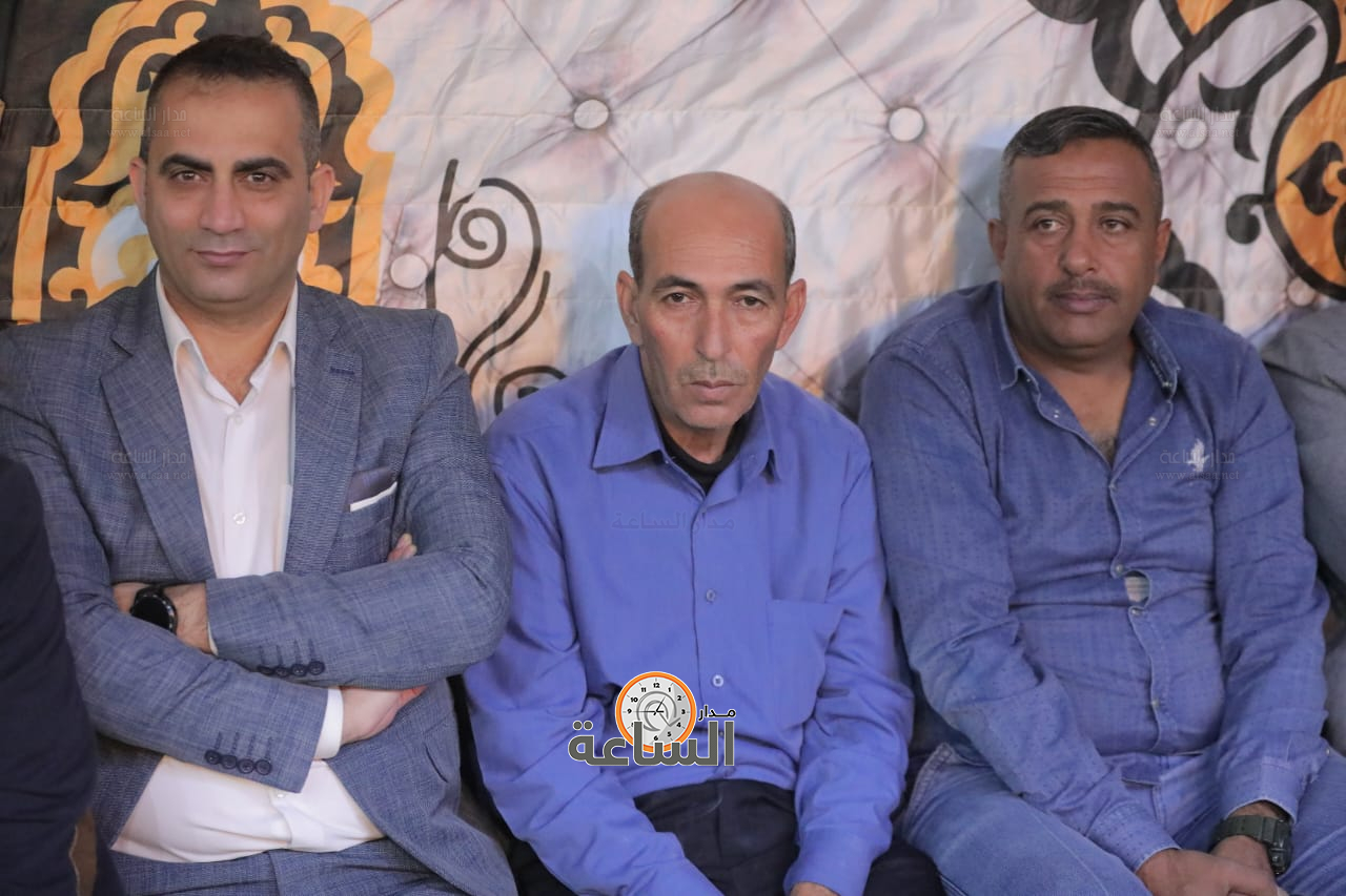 Madar Al-Saa Images 0.16327320633046005