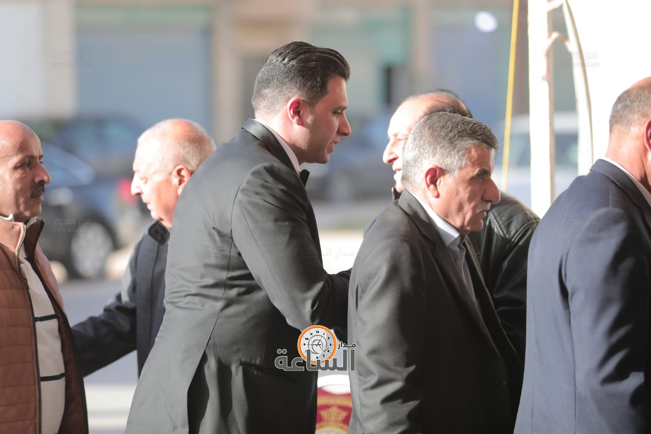 Madar Al-Saa Images 0.6757846636752316