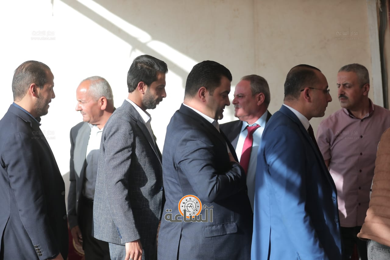 Madar Al-Saa Images 0.5585143121524647