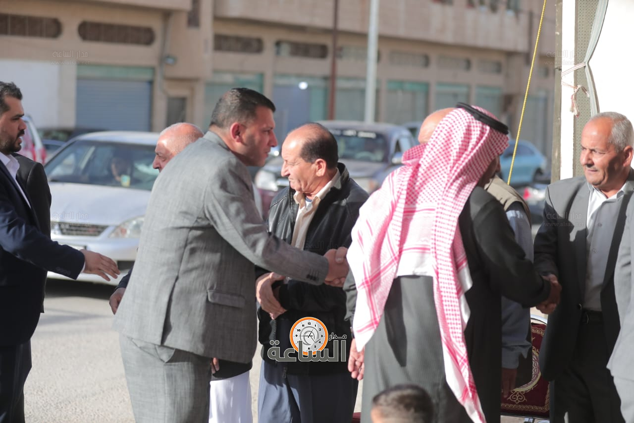 Madar Al-Saa Images 0.046558646558360506