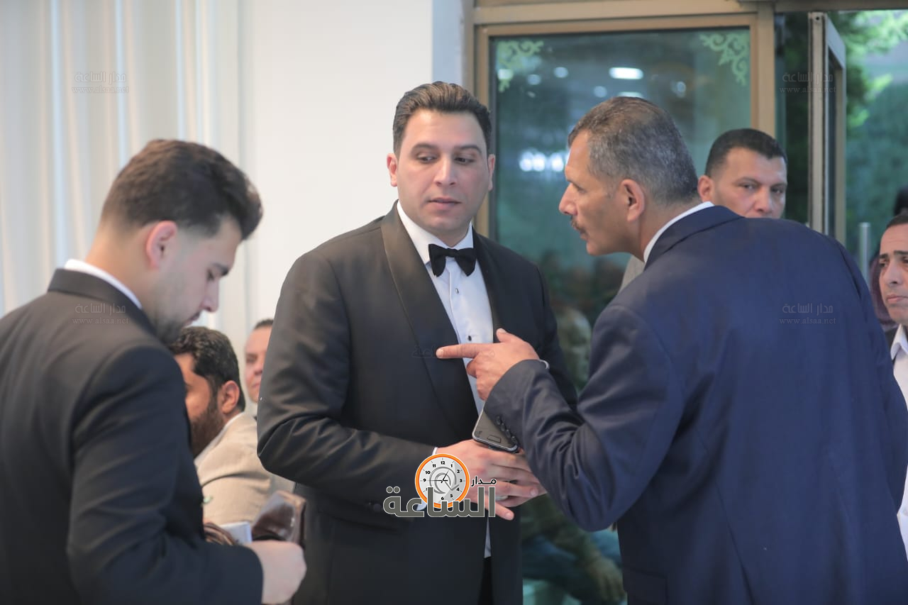 Madar Al-Saa Images 0.41611081144231443