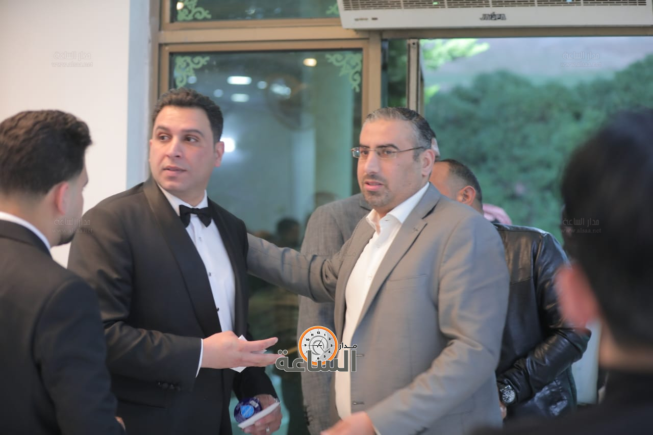 Madar Al-Saa Images 0.4356444542324738