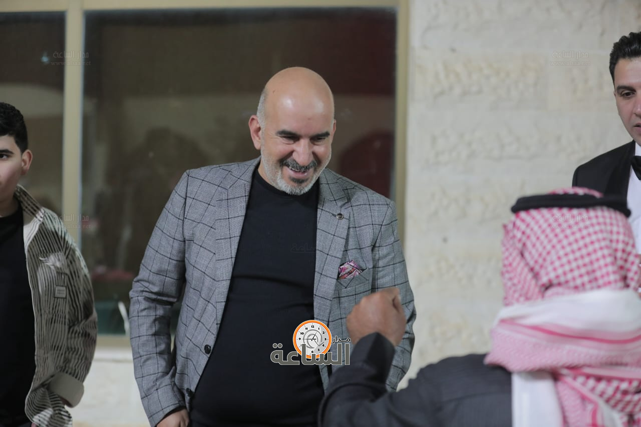 Madar Al-Saa Images 0.48656724917469063