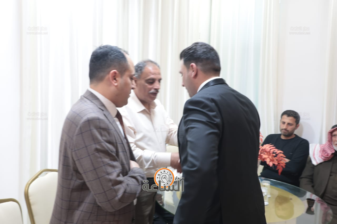 Madar Al-Saa Images 0.7469412708729954