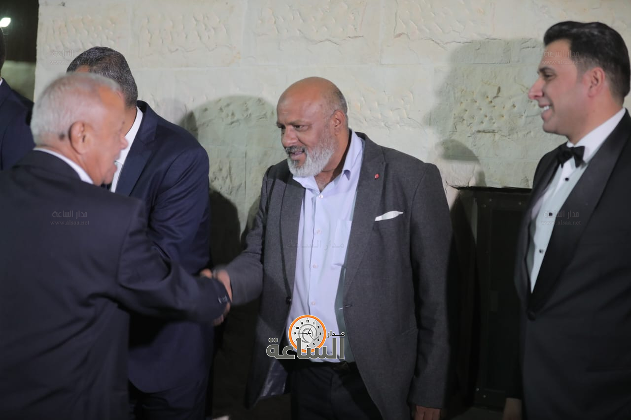 Madar Al-Saa Images 0.05075575758141482