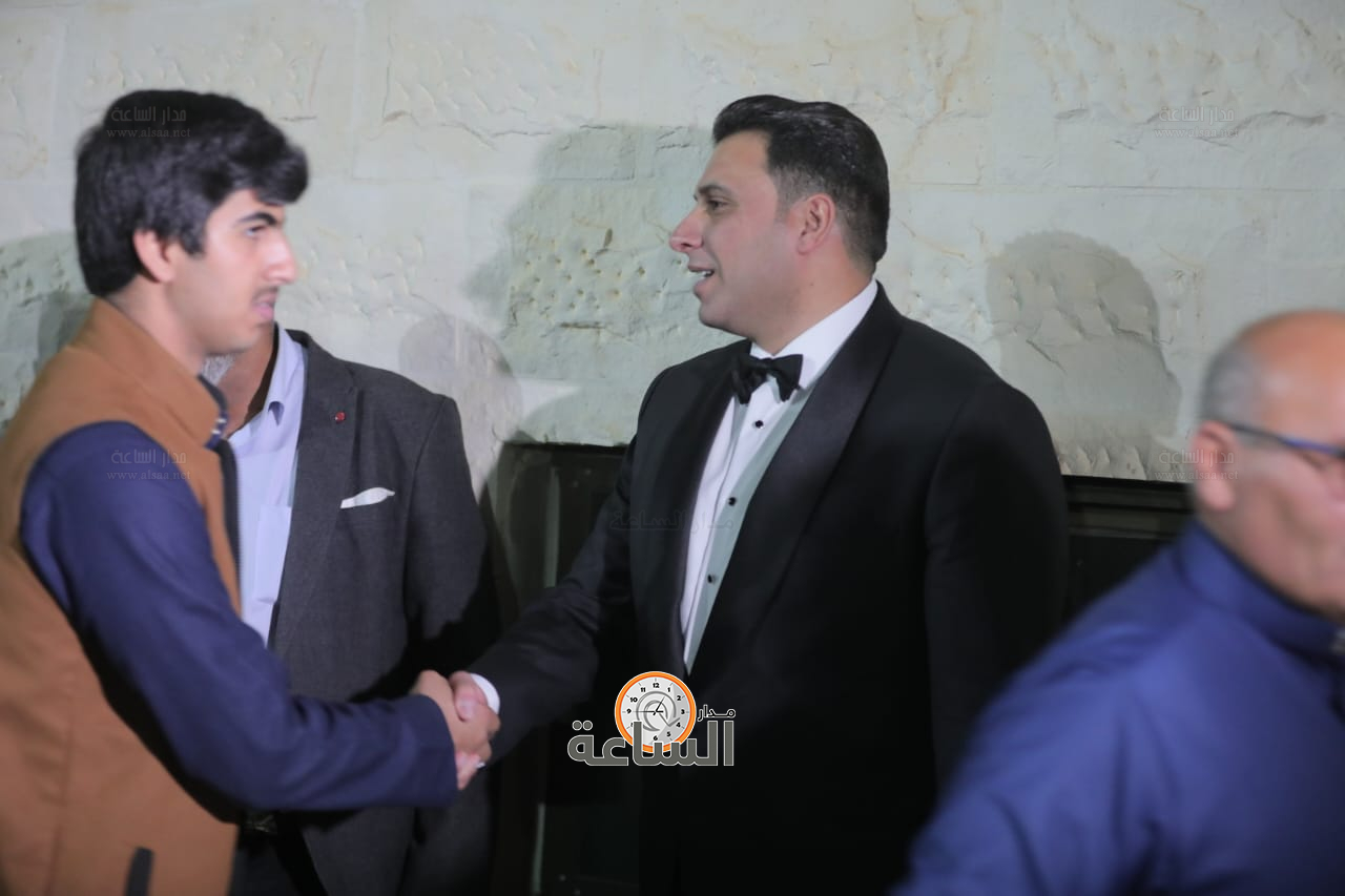 Madar Al-Saa Images 0.997039327810457